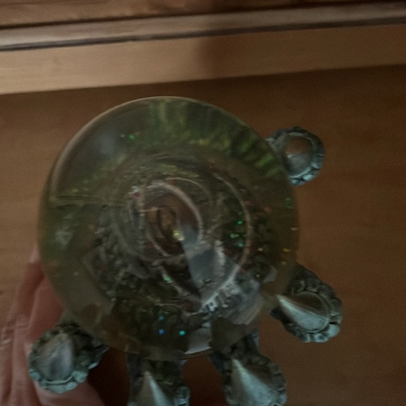 Sam Fransisco Music Box Company Dragon Claw Snow Globe Snowglobe Music 85mm - Picture 6 of 7